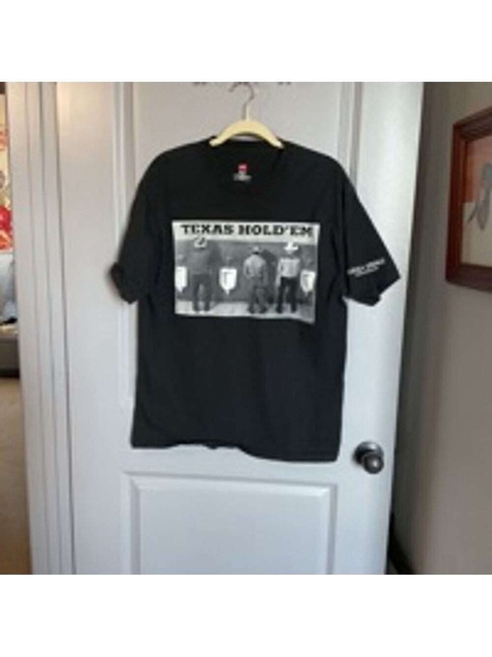 VTG Men's Hanes T-Shirt, L/Black Texas Hold’Em logo